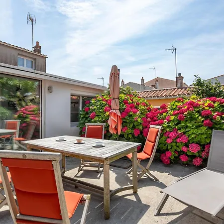 La Maison Des Amis 8 Personnes Nyaraló
