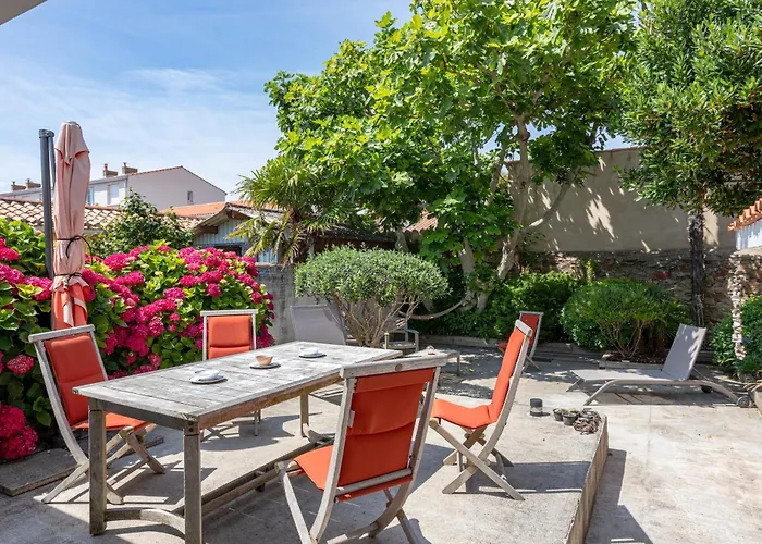 La Maison Des Amis 8 Personnes בית נופש